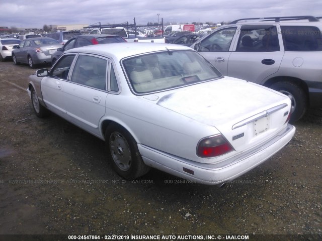 SAJHX6245VC805016 - 1997 JAGUAR XJ6 L WHITE photo 3