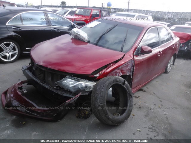4T1BF1FK2EU843439 - 2014 TOYOTA CAMRY L/SE/LE/XLE 红色 照片 2