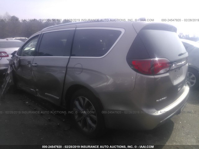 2C4RC1GG8JR154387 - 2018 CHRYSLER PACIFICA LIMITED GRAY photo 3