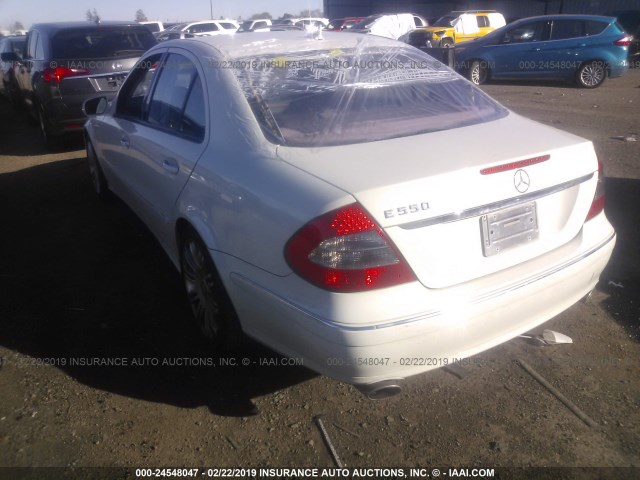 WDBUF72X28B212884 - 2008 MERCEDES-BENZ E 550 WHITE photo 3