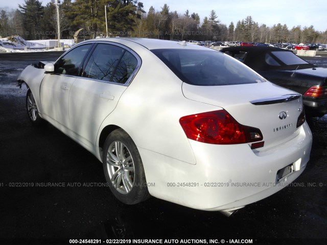 JN1CV6AR5BM400584 - 2011 INFINITI G37 WHITE photo 3