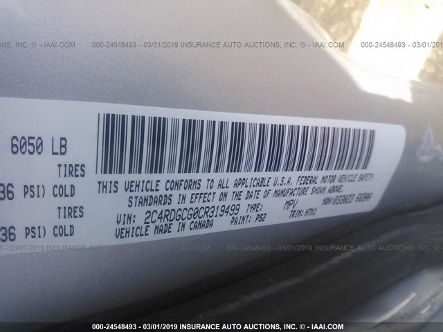 2C4RDGCG0CR319499 - 2012 DODGE GRAND CARAVAN SXT SILVER photo 9