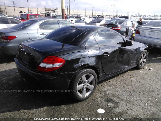 WDBWK54F86F085657 - 2006 MERCEDES-BENZ SLK 280 BLACK photo 4