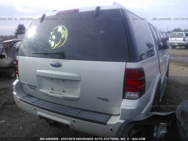 1FMFU20576LA40228 - 2006 FORD EXPEDITION LIMITED WHITE photo 4