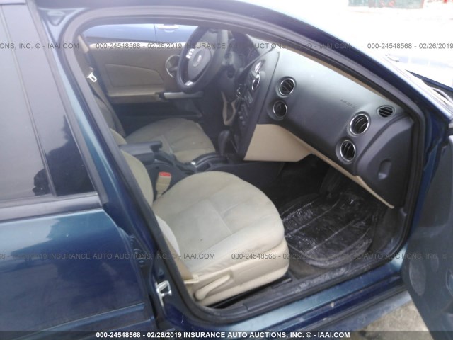 2G2WP552X61111640 - 2006 PONTIAC GRAND PRIX BLUE photo 5