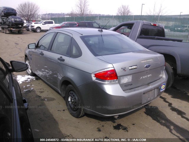 1FAHP35N18W105536 - 2008 FORD FOCUS SE/SEL/SES GRAY photo 3