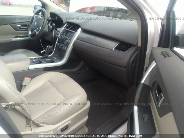 2FMDK3JC2DBB09405 - 2013 FORD EDGE SEL WHITE photo 5