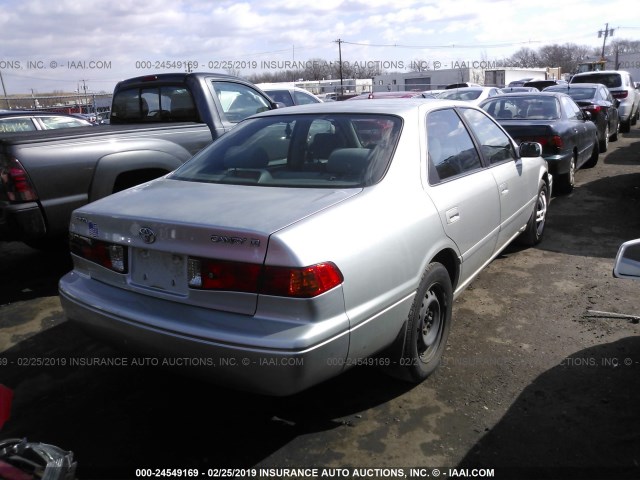 JT2BG22K610543927 - 2001 TOYOTA CAMRY CE/LE/XLE 灰色 照片 4