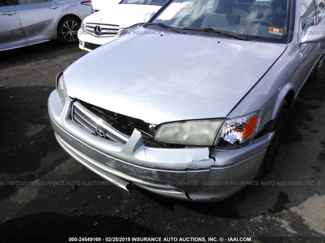 JT2BG22K610543927 - 2001 TOYOTA CAMRY CE/LE/XLE 灰色 照片 6