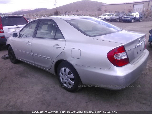 JTDBE32K620131530 - 2002 TOYOTA CAMRY LE/XLE/SE GRAY photo 3