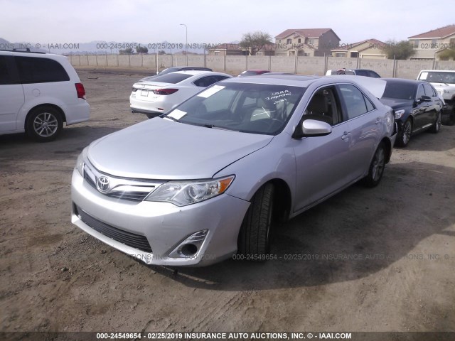 4T1BK1FK7CU520383 - 2012 TOYOTA CAMRY SE/XLE SILVER photo 2