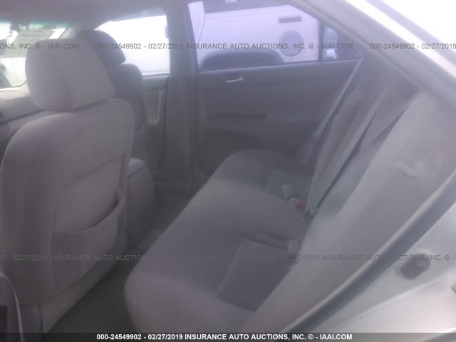 4T1BE32K75U981014 - 2005 TOYOTA CAMRY LE/XLE/SE SILVER photo 8
