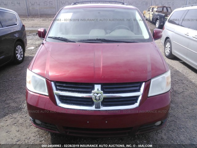 2D4RN5D16AR218639 - 2010 DODGE GRAND CARAVAN SXT RED photo 6