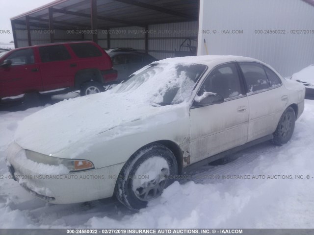 1G3WH52H11F185600 - 2001 OLDSMOBILE INTRIGUE GX WHITE photo 2