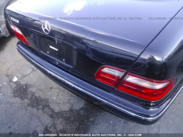 WDBJF65J61B306700 - 2001 MERCEDES-BENZ E 320 BLACK photo 6