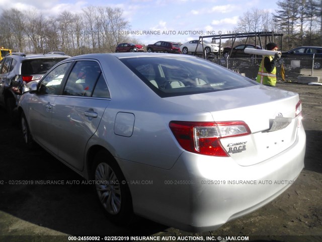 4T4BF1FK2ER351869 - 2014 TOYOTA CAMRY L/SE/LE/XLE SILVER photo 3