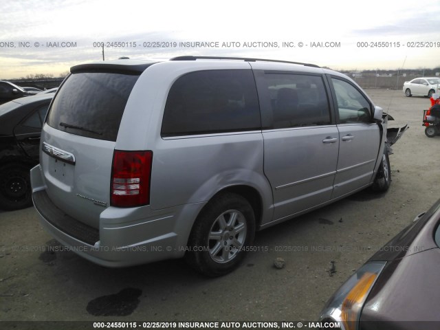 2A4RR5DX0AR340302 - 2010 CHRYSLER TOWN & COUNTRY TOURING SILVER photo 4