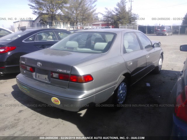4T1BG22K4VU152664 - 1997 TOYOTA CAMRY CE/LE/XLE 灰色 照片 4