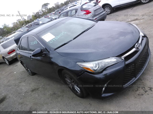 4T1BF1FK1GU165916 - 2016 TOYOTA CAMRY LE/XLE/SE/XSE BLACK photo 1