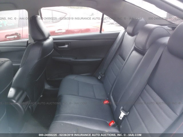 4T1BF1FK1GU165916 - 2016 TOYOTA CAMRY LE/XLE/SE/XSE BLACK photo 8