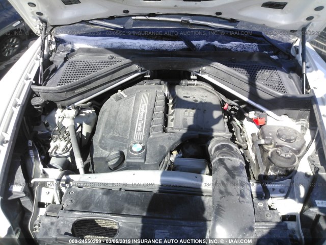 5UXZV4C59D0E02307 - 2013 BMW X5 XDRIVE35I WHITE photo 10