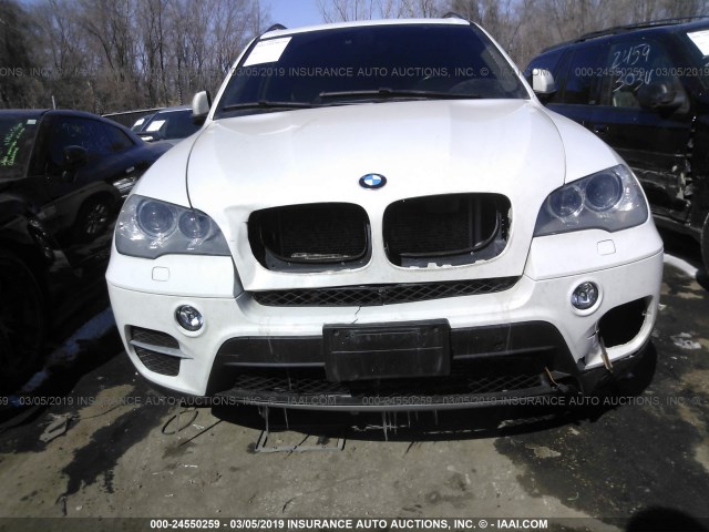 5UXZV4C59D0E02307 - 2013 BMW X5 XDRIVE35I WHITE photo 6