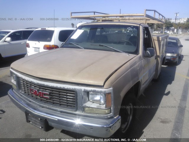 1GTGC34J6WE555587 - 1998 GMC SIERRA C3500 BROWN photo 2