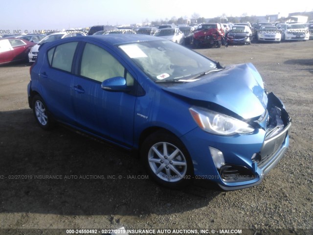 JTDKDTB32H1592738 - 2017 TOYOTA PRIUS C BLUE photo 1