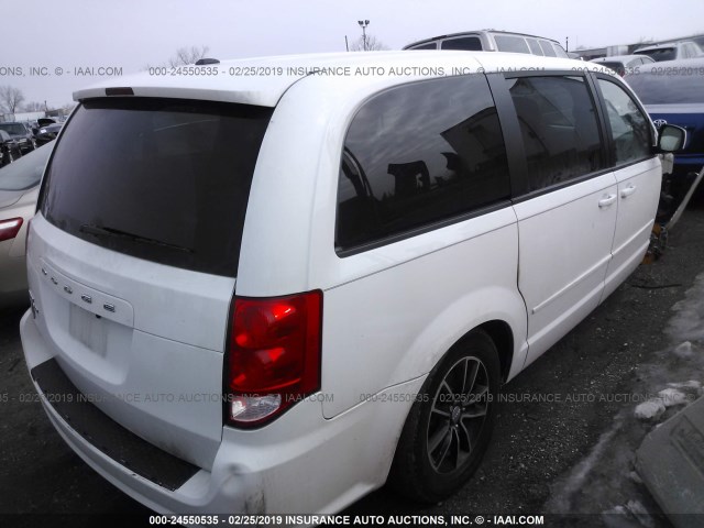 2C4RDGCG4GR401256 - 2016 DODGE GRAND CARAVAN SXT WHITE photo 4