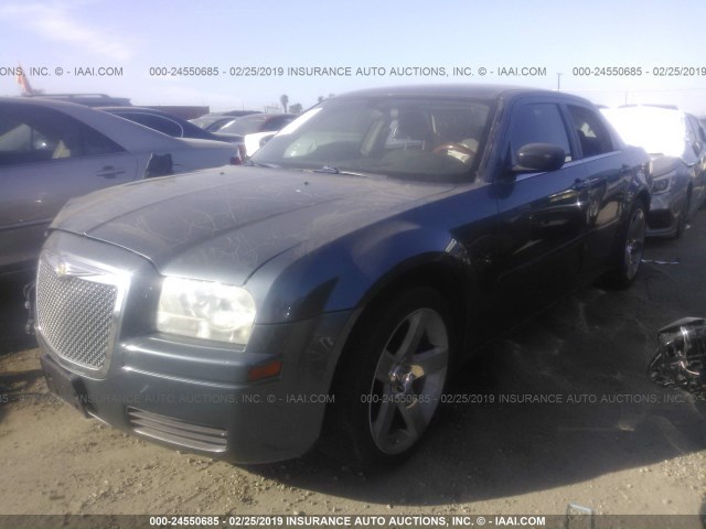 2C3KA43R76H104825 - 2006 CHRYSLER 300 GRAY photo 2