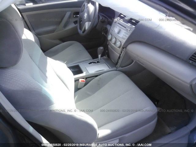 4T1BE46K99U415068 - 2009 TOYOTA CAMRY SE/LE/XLE 灰色 照片 5