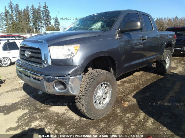 5TFBT54117X006293 - 2007 TOYOTA TUNDRA DOUBLE CAB SR5 GRAY photo 2