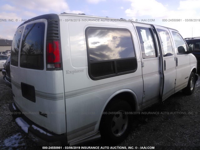 1GDFG15M911112889 - 2001 GMC SAVANA RV G1500 WHITE photo 4