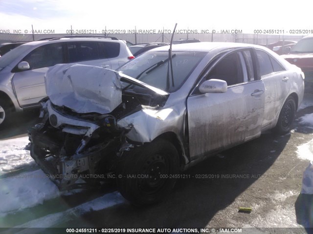 4T1BF3EK2BU135961 - 2011 TOYOTA CAMRY SE/LE/XLE 银色 照片 2