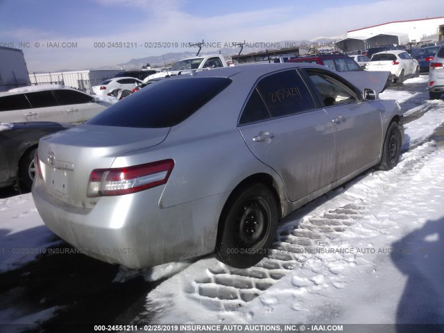4T1BF3EK2BU135961 - 2011 TOYOTA CAMRY SE/LE/XLE 银色 照片 4