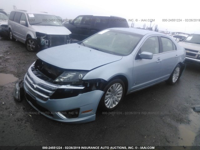 3FADP0L39BR135537 - 2011 FORD FUSION HYBRID BLUE photo 2