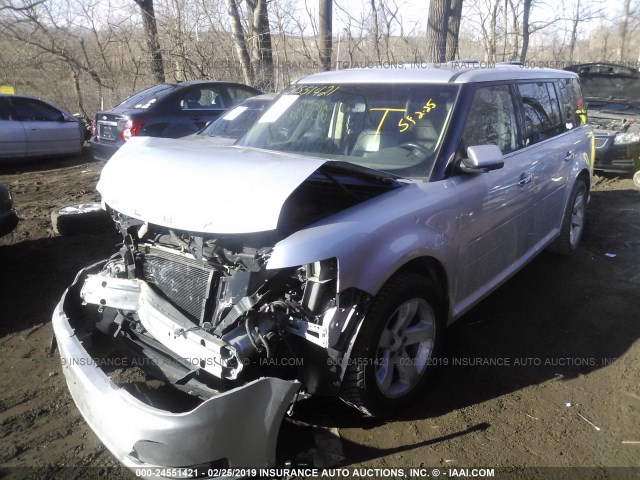 2FMGK5D89DBD14140 - 2013 FORD FLEX LIMITED SILVER photo 2