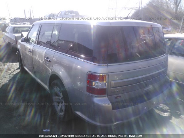 2FMGK5D89DBD14140 - 2013 FORD FLEX LIMITED SILVER photo 3