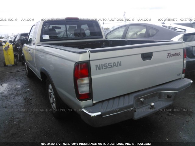 1N6DD26S3XC320204 - 1999 NISSAN FRONTIER KING CAB XE/KING CAB SE GRAY photo 3