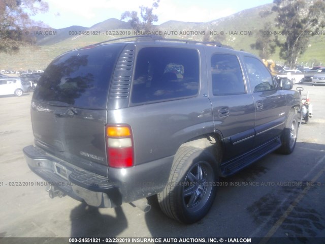 1GNEC13T22J239286 - 2002 CHEVROLET TAHOE C1500 GRAY photo 4