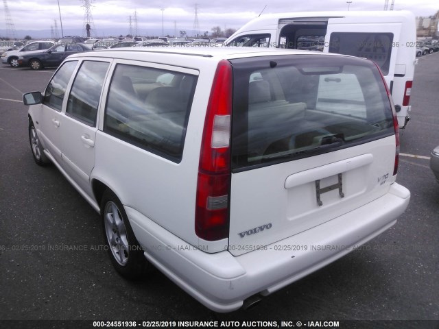 YV1LW5670W2489696 - 1998 VOLVO V70 GLT WHITE photo 3