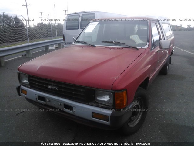 JT4RN70D3G0009905 - 1986 TOYOTA PICKUP XTRACAB RN70 DLX RED photo 2