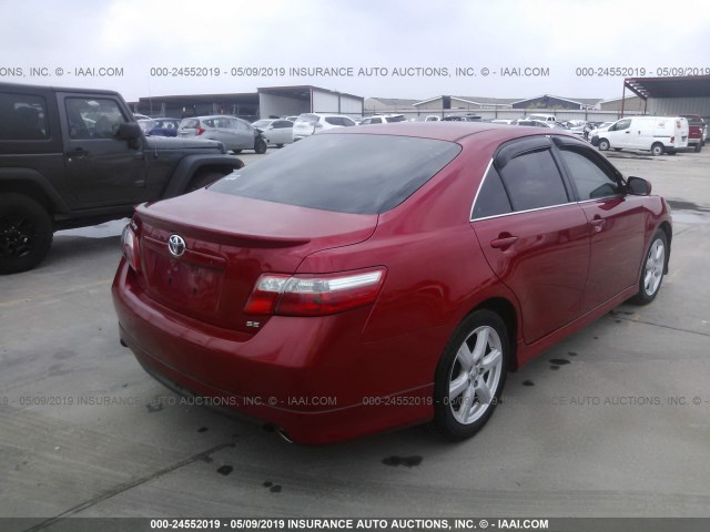 4T1BK46K07U022632 - 2007 TOYOTA CAMRY NEW GENERAT LE/XLE/SE RED photo 4