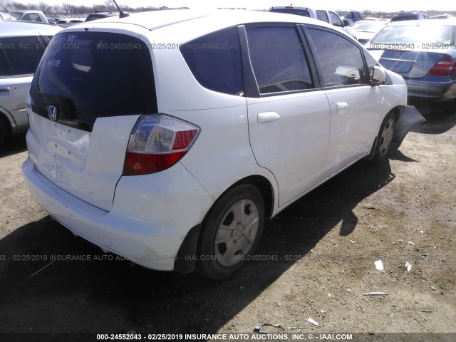 JHMGE8H35DC073669 - 2013 HONDA FIT WHITE photo 4