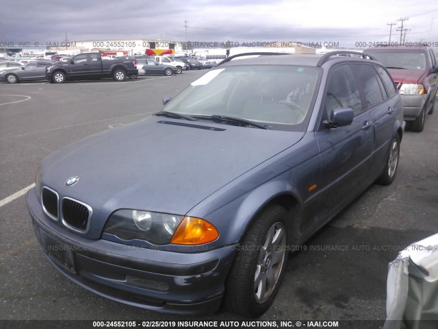 WBAAR3342YJM03054 - 2000 BMW 323 IT BLUE photo 2