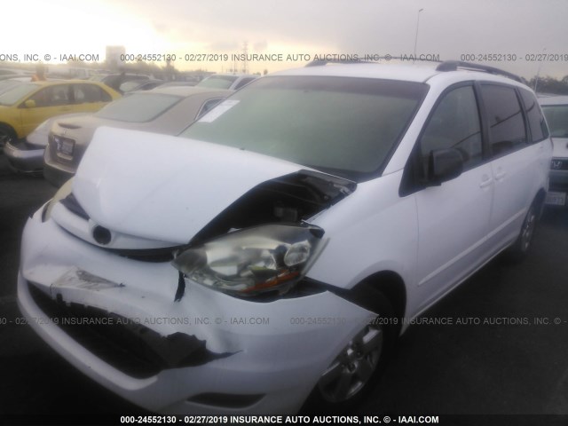 5TDZK23C59S254784 - 2009 TOYOTA SIENNA CE/LE WHITE photo 2