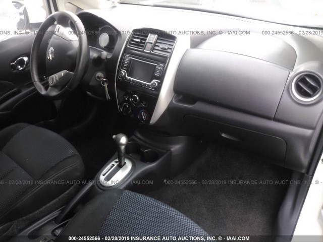 3N1CE2CP8GL362919 - 2016 NISSAN VERSA NOTE S/S PLUS/SV/SL/SR WHITE photo 5