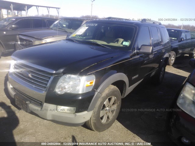 1FMEU73E96UB11489 - 2006 FORD EXPLORER XLT BLACK photo 2