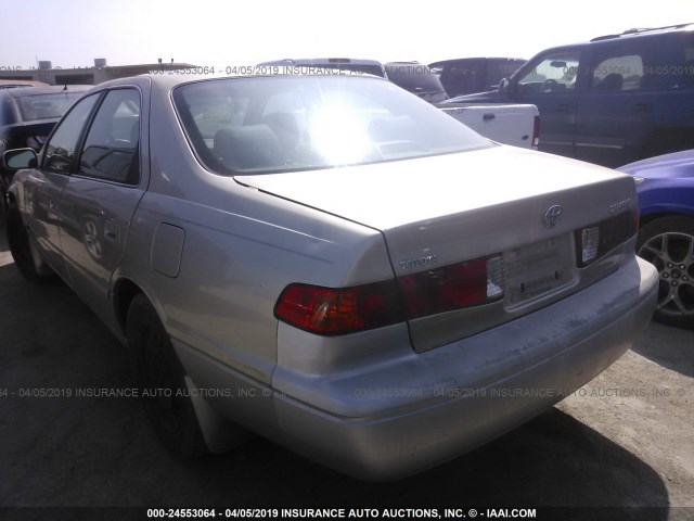 JT2BG22K1Y0436438 - 2000 TOYOTA CAMRY CE/LE/XLE 棕色 照片 3