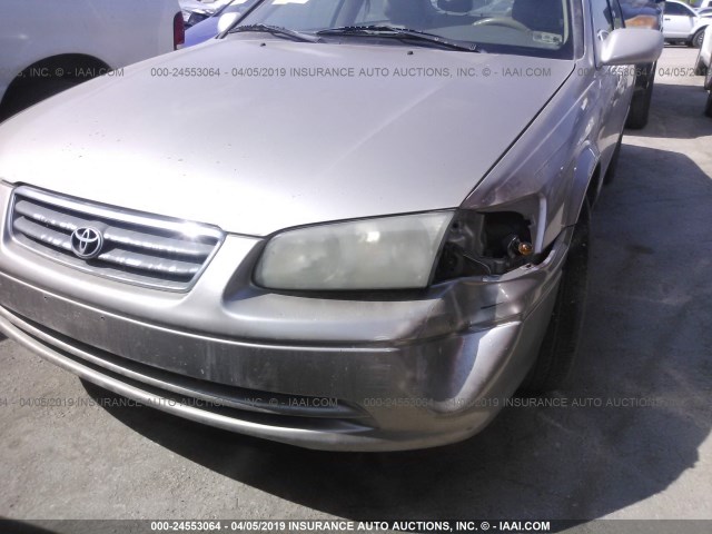 JT2BG22K1Y0436438 - 2000 TOYOTA CAMRY CE/LE/XLE 棕色 照片 6